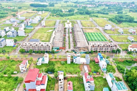 Bán lô á hậu 97.5m2 đường 21.5m view hồ điều hoà 3.3ha giá chỉ 1T3xx