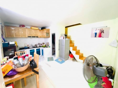 2.5 tỷ, nhà rộng 48m2, Ngọc Lâm, gần chợ, 20m ô tô đua, ở luôn lh 0963521933