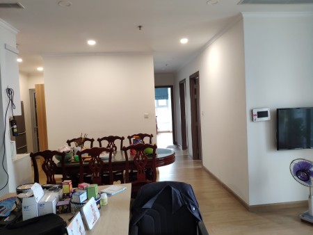 Chính chủ cần bán các căn hộ 3PN tại Emerald Mỹ Đình, giá 3 tỷ. LH: 0858567056