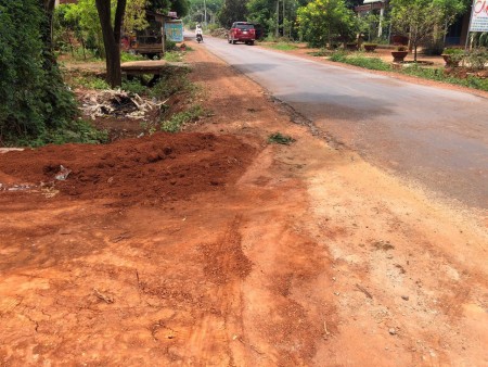 Bán gấp lô đất 1000m2 SHR Sát bên TP Đồng Xoài giá bán 325 triệu Có hỗ trợ