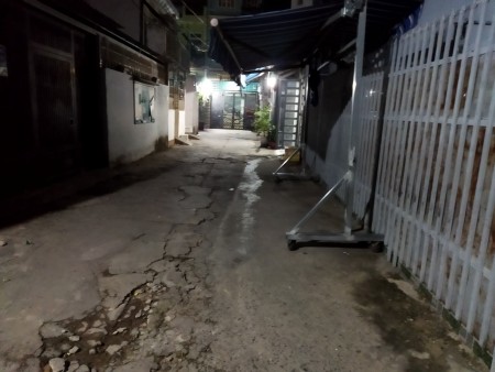 Bán nhà đường Tây Thạnh, Tân Phú, 40m2, 2 lầu, HXH, giá 3 tỷ TL.