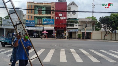 Bán Đất Tặng Nhà Mặt Tiền Đường Nguyễn Văn Hoa, P Thống Nhất 360m2 giá chỉ 35ty