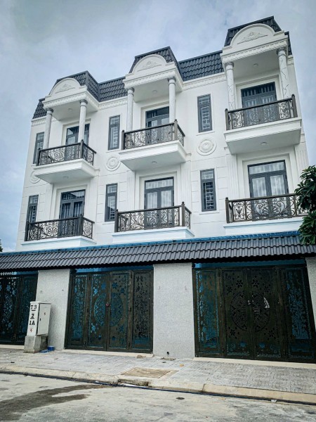 Bán nhà ngay chợ hàng bông, Phú Hòa, tp. Thủ Dầu Một, lhcc