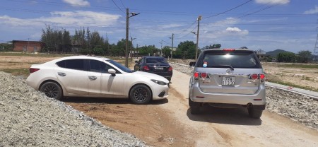 Em có 2 lô liền kề cách QL51 30m vì công việc nên cần bán