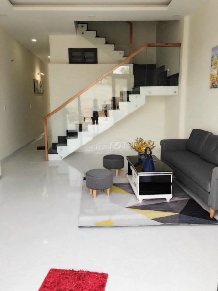 Bán nhà nguyên căn Quận Bình Tân, diện tích 60m2, 3 tầng, giá 4.1 tỷ, lh 0917173744 Nghĩa