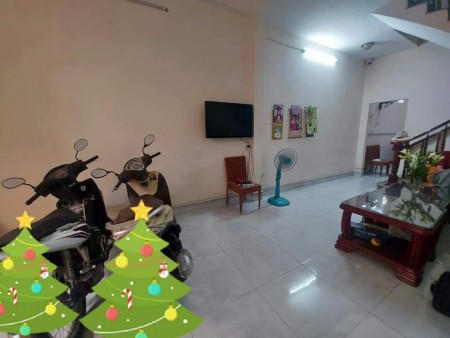 Bán Nhà Phố Quận Gò Vấp Mặt Tiền Trương Đăng Quế. DT: 72m2. LH: 0932155399.