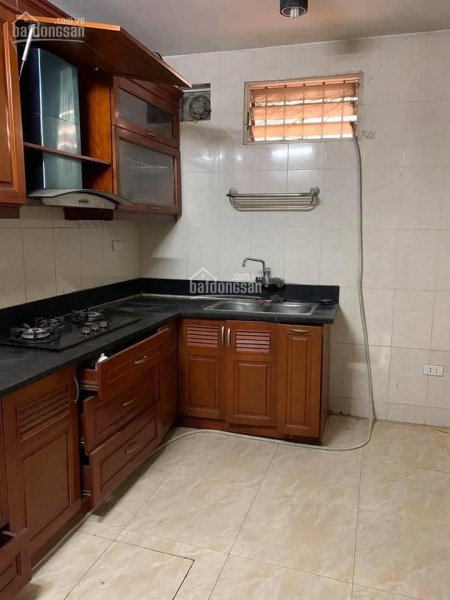 Hoàng Đạo Thành Hơn 50m2 ngõ rô rộng thông thoáng ô tô 20m giá nhỉnh 3 tỷ
