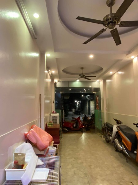Bán nhà Lãng Yên, Hai Bà Trưng, Oto đỗ trước cửa, vỉa hè 2 bên rộng 40m, 6 tầng, giá 6,2 tỷ