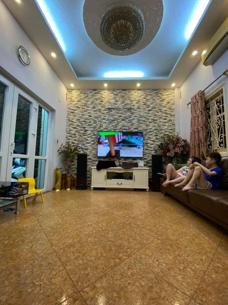 Nhà gần phố giá trong ngõ, cần bán nhà Thịnh Hào, Đống Đa, 4 tầng, 32m2, giá 3.6 tỷ