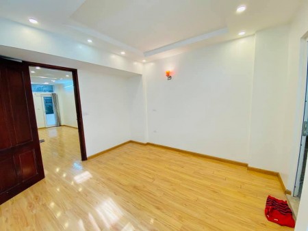 Bán nhà 4 tầng đúc đẹp mê li, khu dân cư đông đúc, lh 0904601503