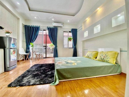 Chung cư mini Láng Hạ dt 60m2, 5 tầng, mt 4.5m, 10 phòng, doanh thu 600 triệu/năm