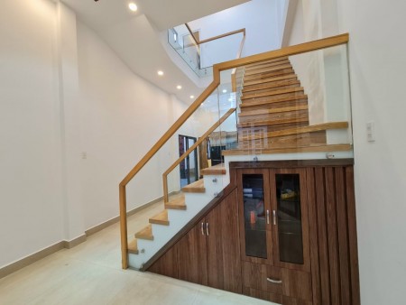 Âu Cơ Tân Bình dt 78m2, ô tô đỗ cửa, giá 6.69 tỷ nhà mới ở ngay, không có căn thứ 2