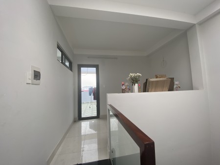 Bán nhà mặt tiền Lê Tự Tài, Phú Nhuận, Ngay cạnh chợ Nguyễn Đình Chiểu