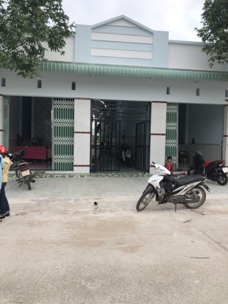 Gia đình làm ăn thua lỗ cần bán căn nhà trọ đang kinh doanh ổn định 20 triệu/tháng, ngay kcn Mỹ Phước 3
