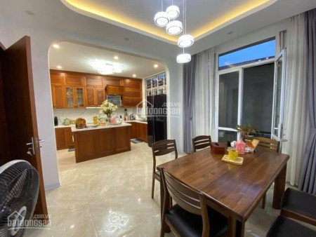 Bán nhà ngõ thông Bạch Mai, diện tích 29m2, 3 tầng đúc, mặt tiền 3m, giá 2.9 tỷ
