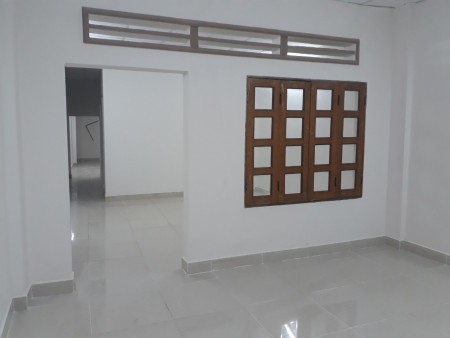 Nhà cấp 4, dt 115m2 Thảo Điền Quận 2, 1 pn, 1 wc, đường oto, hợp làm văn phòng-kho