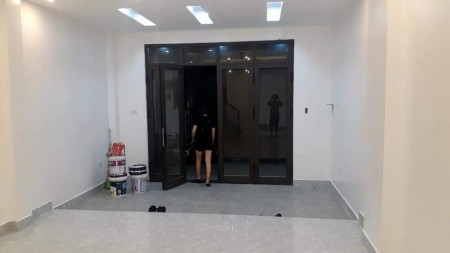 An Dương Vương, 50mX5T, Nhà Mới. Gần Công an Phú Thượng. Giá 6.25 tỷ.