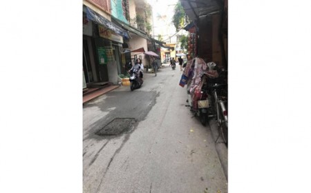 Cần bán nhà phố Dương Quảng Hàm, Cầu Giấy 65m2, 6 tầng, mặt tiền 4.1m, giá 11.5 tỷ