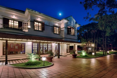 Villa 560m2 Sân vườn,hồ bơi,1 trệt 2 lầu 5P Thảo Điền QUẬN 2