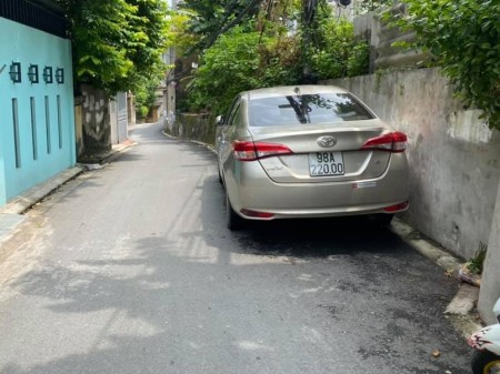 Bán nhà rộng 77m2, nhỉnh 5 tỉ Ngọc Thuỵ Quận Long Biên ô tô vào nhà