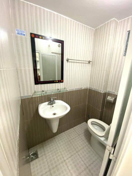 Bán nhà ngõ 194 Thanh Đàm đúc 4 tầng, 3PN, giá 2 tỷ, lh 0904655992