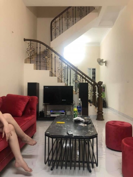 Diện tích rộng giá rẻ, nhà mới, lô góc ba mặt thoáng Minh Khai DT 58m2 x 3,8 tỷ