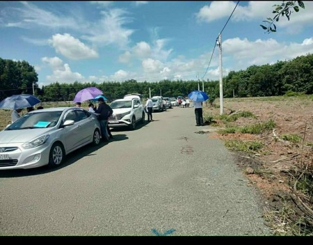 Bán gấp Lô đất rất tiềm năng giữa Đồng Xoài và Bình Dương.