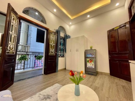 Bán nhà Phạm Hùng, Cầu Giấy 61m2, 8 phòng khách, full nội thất, giá 5.7 tỷ, ô tô đỗ cửa
