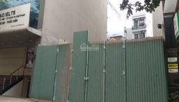 Nhà Phạm văn Đồng, bán gấp, nguyên căn cấp 4 dt 40m2, giá 2,6 tỷ.