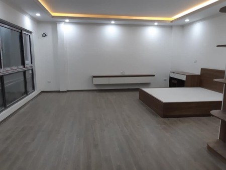 Bán Nhà Đẹp Vương Thừa Vũ tặng nội thất, dt 47m2, 5 tầng, giá 5 tỷ 4