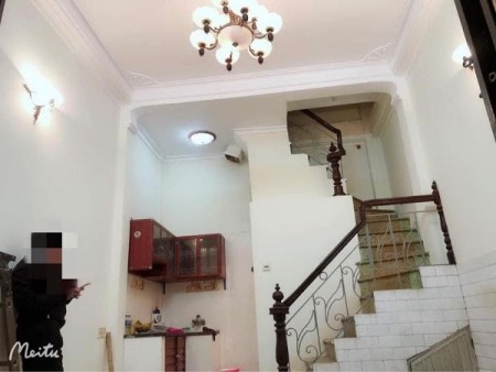 Bán nhà Hồng Mai 20m đúc 4 tầng chắc chắn, giá 1.96 tỷ lh 0916010180