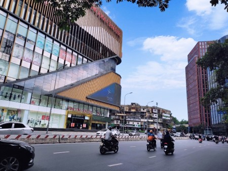 Mặt Phố Đặng Văn Ngữ Quận Đống Đa 8 tầng thang máy dt 162m2, mt 8m giá 34.9 tỷ