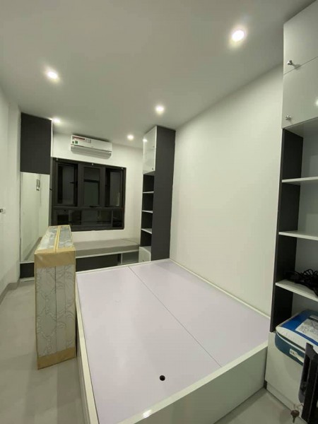 Bán nhà phố Bạch Mai, quận Hai Bà Trưng, tặng nội thất xịn, 20m2, 5 tầng, nhỉnh 2 tỷ