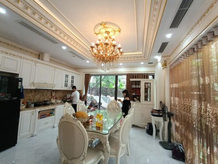 Biệt thự Long Cảnh Vinhomes Thăng Long ở Vip sang chảnh dt 155m giá $15xxx Tỷ