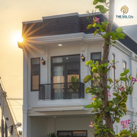 Nhà phố vườn 1 trệt 2 lầu view sông thoáng mát, khu dân cư hiện đại