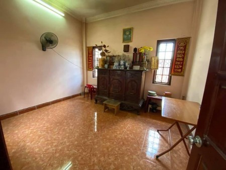 Bán nhà 2 mặt thoáng ngõ 16 Hoàng Cầu, diện tích 61m2 5 tầng, giá 12.5 tỷ