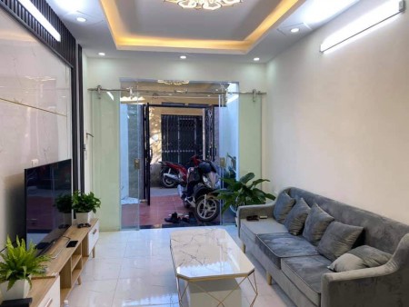 Cần bán gấp nhà 55m2 ngõ phố Minh Khai. Ngõ trước nhà xe máy tránh