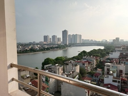 Hàng hiếm như cái nóng mùa hè! bán căn tầng trung tòa Licogi 12 Đại Từ dt 104 m2. sổ đỏ CC