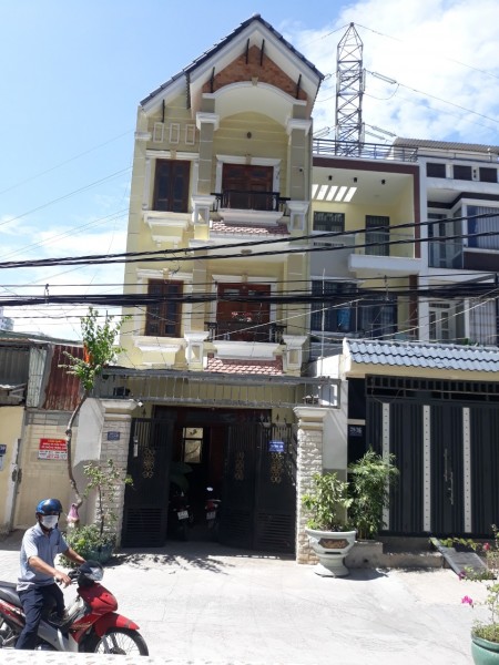 Cần vốn gấp để xoay sở trong mùa dịch nên ban nhà đã có sổ ở Thủ Đức, giá cả thương lượng, lh 0901188443