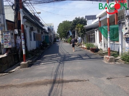 Bán nhà 120m2 ngay Cư Xá Công An Phường Tân Hiệp, SHR thổ cư, đường xe hơi quay đầu