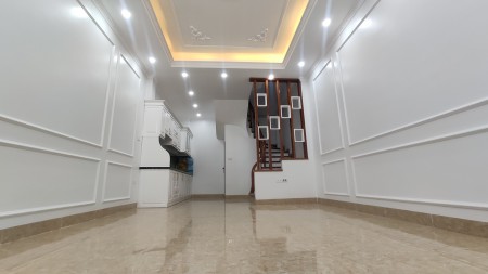 Siêu Phẩm bán nhà Cổ Nhuế, ô tô cách nhà 5m, giá bán nhỉnh 3 tỷ