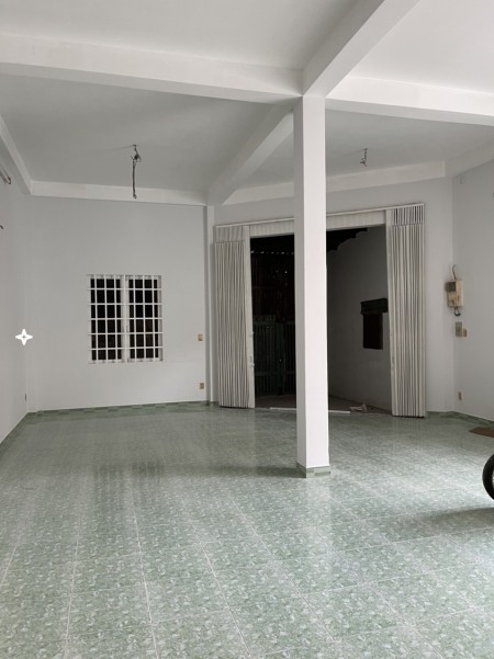 Nhà hẻm xe tải Tân Hương, 10x15m, 2 lầu, S.thượng, 4PN, 4WC