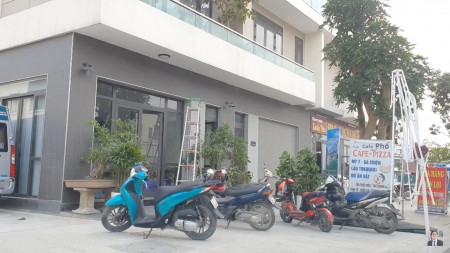 Đi đến slide 4