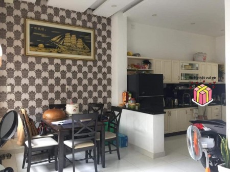 Hẻm xe hơi vài bước ra mặt tiền Thích Quảng Đức, chỉ hơn 100 triệu/m2, 3 lầu, lh 0909484131