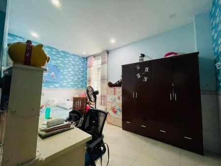 Nhà Nguyễn Trọng Tuyển gần 8 tỷ, cần bán gấp Phú Nhuận giá rẻ, dt 125m2, lh 0931572806