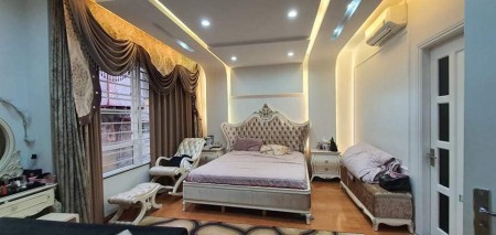 Bán Gấp nhà - phố Vạn Bảo - Ba Đình - DT 50m2 - 5 Tầng - MT 5m - 5 tỷ