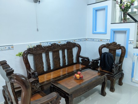 Nhà cạnh khu Vip Phan Xích Long hnt gần 100m2, kẹt tiền bán gấp chỉ hơn 89 triệu/m2, lh 0931572806