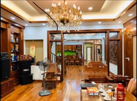 Yên Hoà diện tích 100m2, mặt tiền 4.5m, ô tô đỗ cửa thang máy, giá nhỉnh 9 tỷ