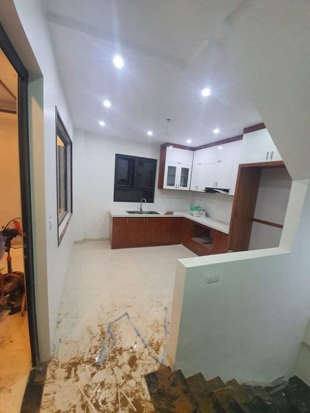 Siêu phẩm Hoàng mai, dt 41m2, 5 tầng, giá 4.5 tỷ, lô góc kinh doanh sầm uất