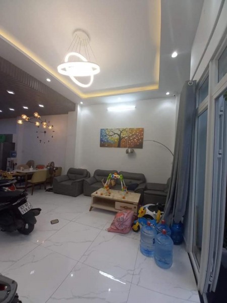 Hẻm xe hơi 1 trục cách mt đường 3/2 chỉ 50m, trung tâm Quận 10, ngang 6m, nở hậu tài lộc